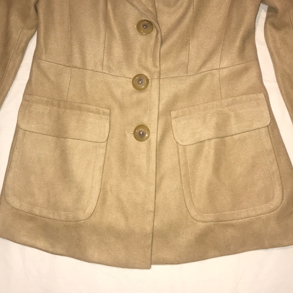 Camel Jacket W Patch Pockets Size 4 Us - image 2
